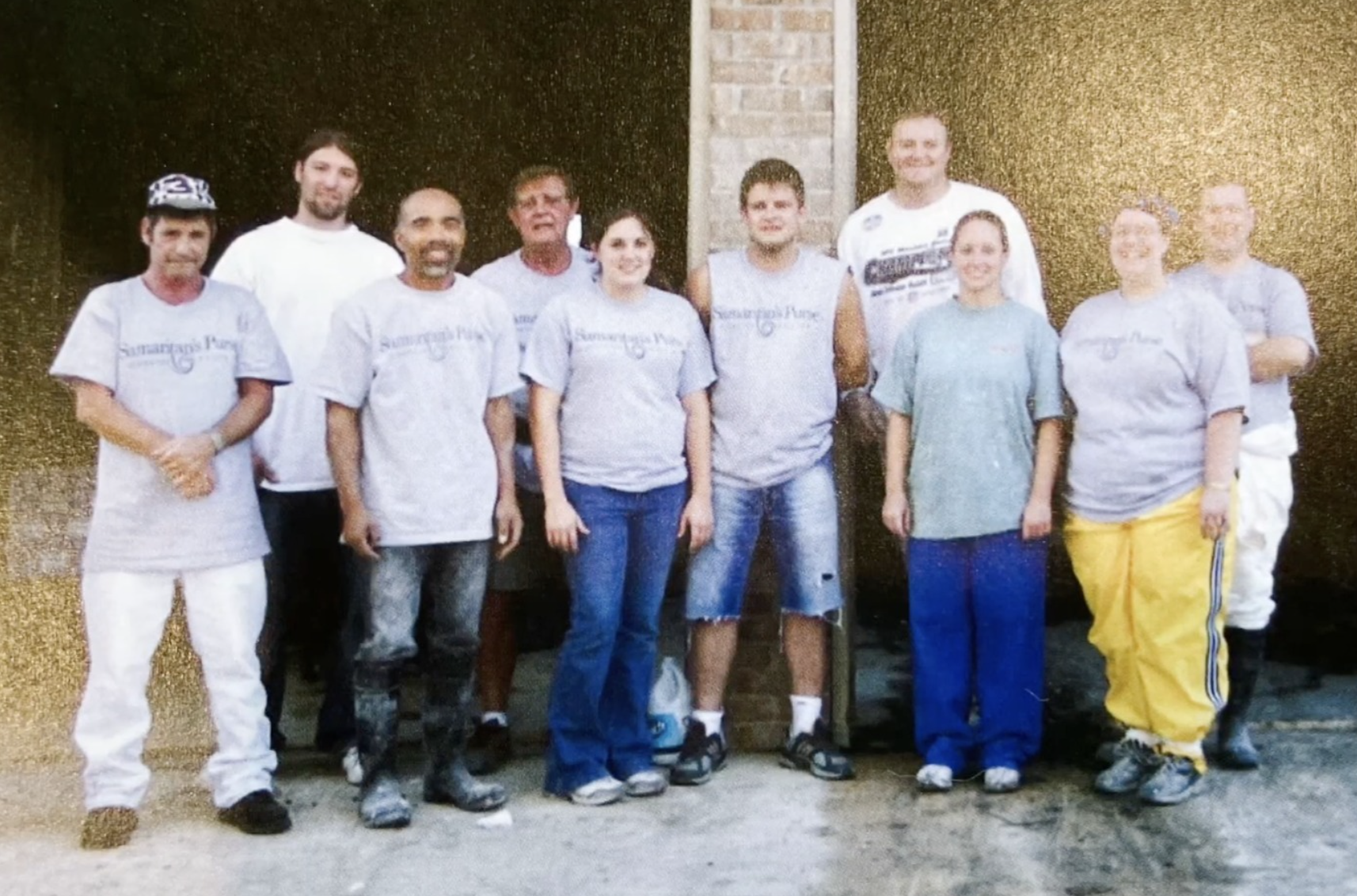 Hurricane Katrina, New Orleans survivor, Amy Sins, volunteers